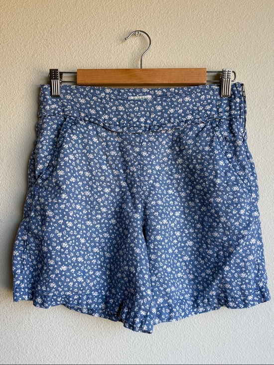 STILE BENETTON Pants - Pure linen United Colors Of Benetton Blue Ditsy Floral High-Waist Shorts size 4